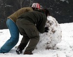 tn_S2006_08_hrdobci3.jpg